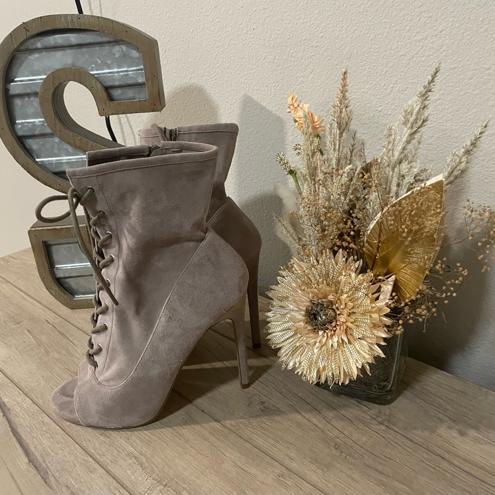 Steve Madden Peep Toe Suede